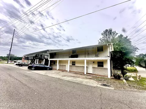 111 Whitfield St, Picayune, MS 39466 photo 1
