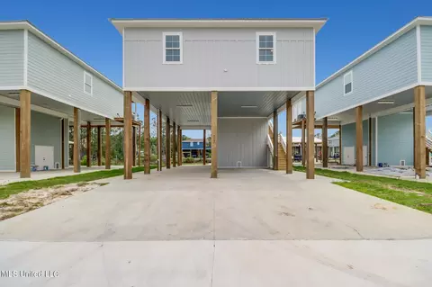 4167 19th St, Bay Saint Louis, MS 39520