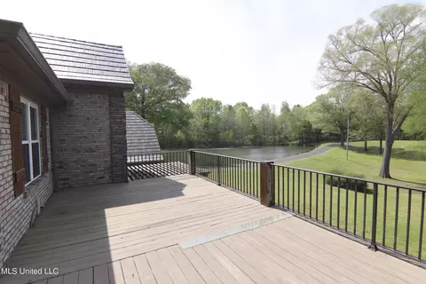 Exterior - 3555 Bright Rd, Hernando, MS 38632 photo 6 of 10