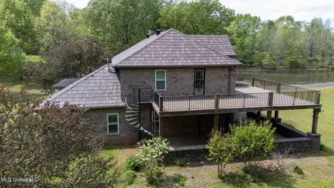 Exterior - 3555 Bright Rd, Hernando, MS 38632 photo 4 of 10