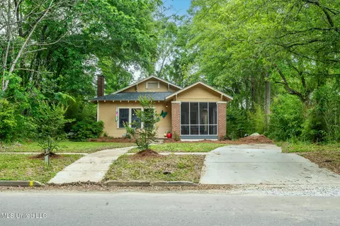 610 Court St, Hattiesburg, MS 39401