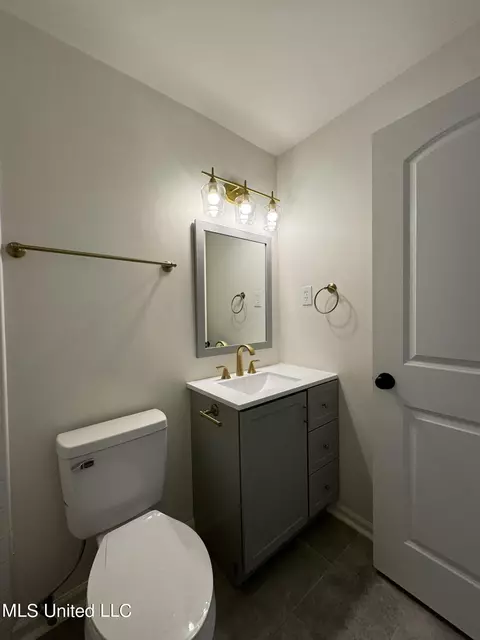 Bath - 2902 Nolan Rd, Olive Branch, MS 38654 photo 1 of 5