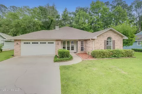 7812 Hilo Pl, Diamondhead, MS 39525