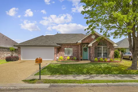 907 Fairview Pl, Brandon, MS 39047