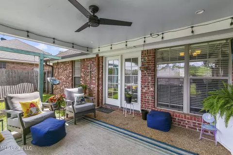 Exterior - 907 Fairview Pl, Brandon, MS 39047 photo 6 of 15