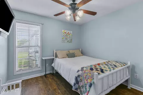Bedroom - 907 Fairview Pl, Brandon, MS 39047 photo 4 of 5