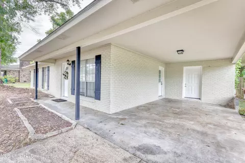 Exterior - 217 Shalimar Dr, Long Beach, MS 39560 photo 2 of 5