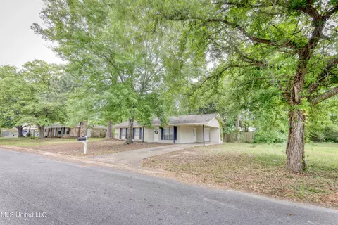 View/Area - 217 Shalimar Dr, Long Beach, MS 39560 photo 3 of 6