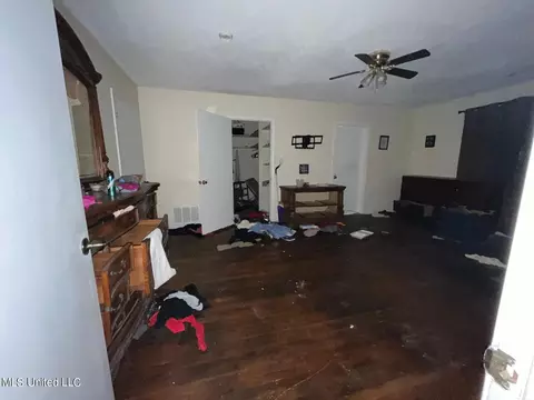 Living - 213 Green Ave, Drew, MS 38737 photo 3 of 3