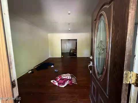 Entry Way - 213 Green Ave, Drew, MS 38737 photo 1 of 1