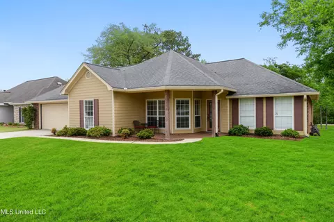 63779 N Diamondhead Dr, Diamondhead, MS 39525
