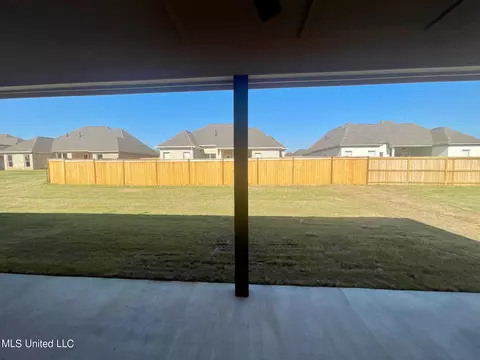 Exterior - 921 Glenwild Cir, Canton, MS 39046 photo 4 of 5
