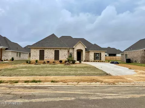 921 Glenwild Cir, Canton, MS 39046