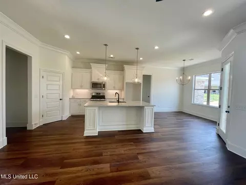 Kitchen - 917 Glenwild Cir, Canton, MS 39046 photo 3 of 3
