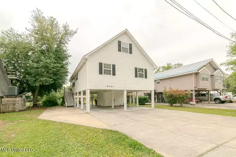 6093 Apache Dr, Kiln, MS 39556