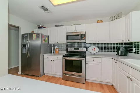 Kitchen - 6093 Apache Dr, Kiln, MS 39556 photo 1 of 1