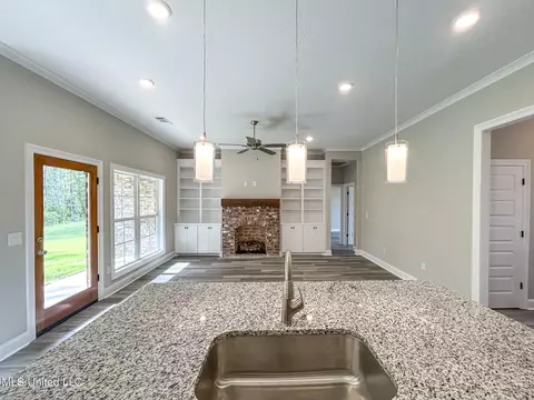 931 Riverside Ln, Pearl, MS 39208 photo 8