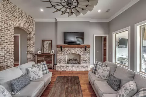 Living - 1436 Ruby Pointe Pointe, Flowood, MS 39232 photo 5 of 7