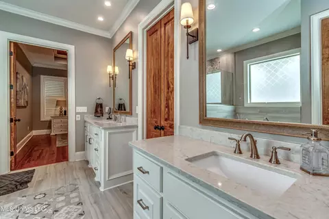 Bath - 1436 Ruby Pointe Pointe, Flowood, MS 39232 photo 3 of 10
