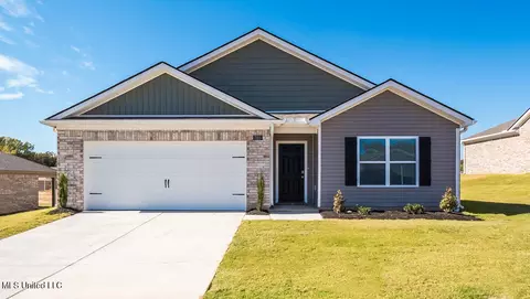 5399 Alpine Dr, Horn Lake, MS 38637
