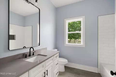 Bath - 5 S Caesar Dr, Carriere, MS 39426 photo 6 of 6