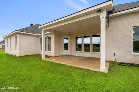 Exterior - 5 S Caesar Dr, Carriere, MS 39426 photo 10 of 13