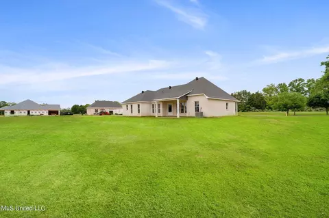 Exterior - 5 S Caesar Dr, Carriere, MS 39426 photo 11 of 13