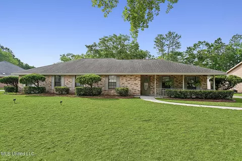 4010 Driftwood Dr, Picayune, MS 39466