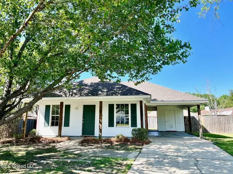 206 Hummingbird Cv, Brandon, MS 39047