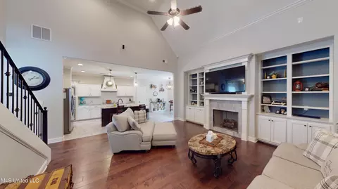 Living - 3485 Tates Way, Hernando, MS 38632 photo 4 of 4