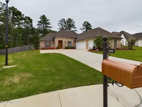 206 Kingswood Place Pl, Madison, MS 39110