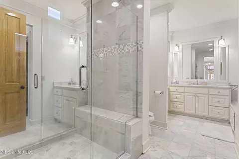 Bath - 19 Sheffield Ct, Jackson, MS 39211 photo 2 of 6