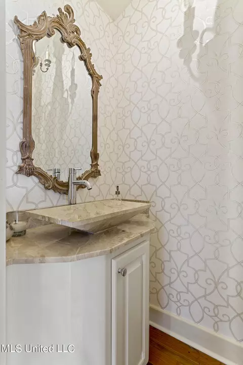 Bath - 19 Sheffield Ct, Jackson, MS 39211 photo 1 of 6