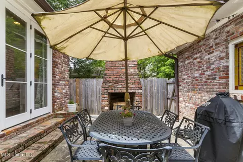 Exterior - 19 Sheffield Ct, Jackson, MS 39211 photo 7 of 7