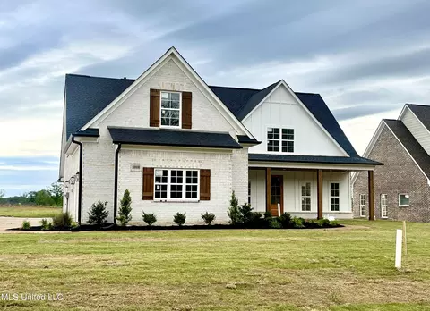 Exterior - 1810 Baisley Dr, Nesbit, MS 38651 photo 2 of 6