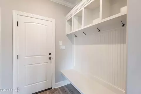 Entry Way - 1810 Baisley Dr, Nesbit, MS 38651 photo 1 of 1