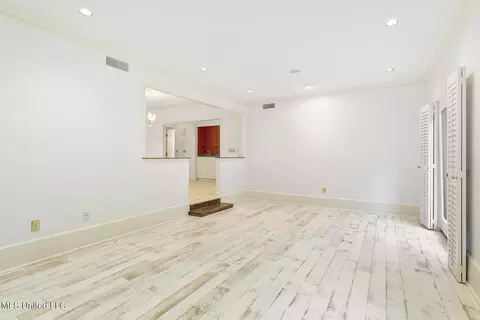 Other - 208 Park Lane Pl, Jackson, MS 39211 photo 7 of 8