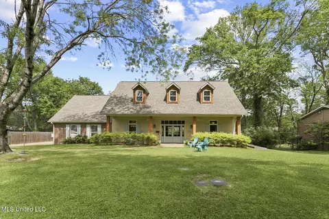 Exterior - 124 Dendron Dr, Jackson, MS 39211 photo 3 of 10