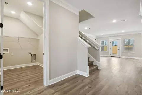 6725 Maurepas Cir, Ocean Springs, MS 39564