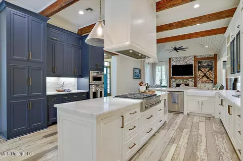 Kitchen - 110 Garrison Way, Flowood, MS 39232 photo 4 of 12
