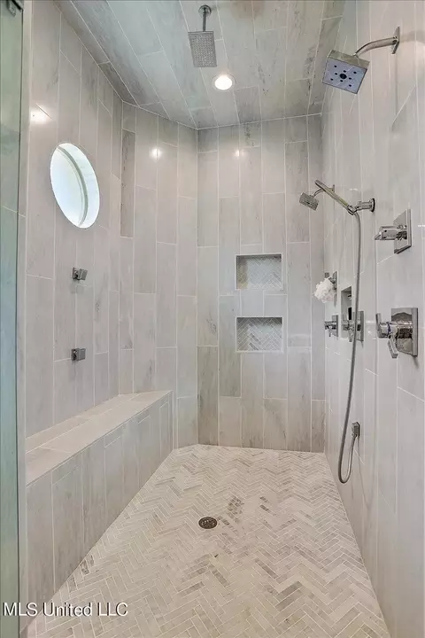 Bath - 110 Garrison Way, Flowood, MS 39232 photo 9 of 15