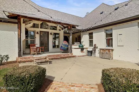 Exterior - 110 Garrison Way, Flowood, MS 39232 photo 8 of 23
