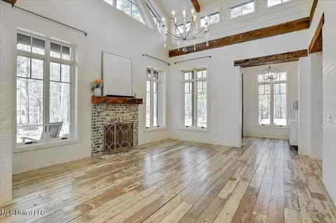 Living - 110 Garrison Way, Flowood, MS 39232 photo 3 of 12