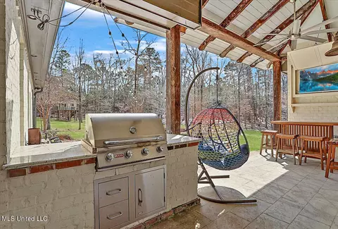 Exterior - 110 Garrison Way, Flowood, MS 39232 photo 11 of 23