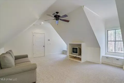 Living - 110 Garrison Way, Flowood, MS 39232 photo 12 of 12