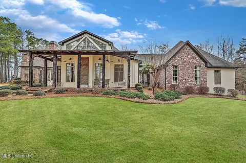 Exterior - 110 Garrison Way, Flowood, MS 39232 photo 2 of 23