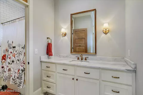 Bath - 110 Garrison Way, Flowood, MS 39232 photo 11 of 15