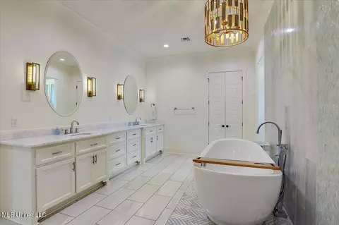 Bath - 110 Garrison Way, Flowood, MS 39232 photo 2 of 15