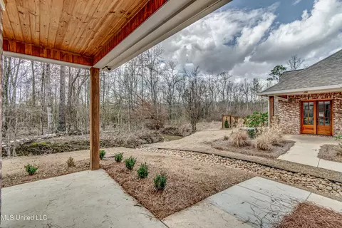 1931 Freedom Ring Dr, Brandon, MS 39047 photo 3