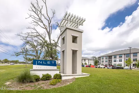 2501 Bienville Blvd #414, Ocean Springs, MS 39564